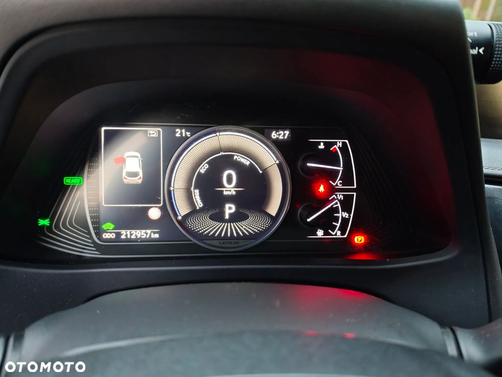 Lexus UX 250h Luxury Line - 12