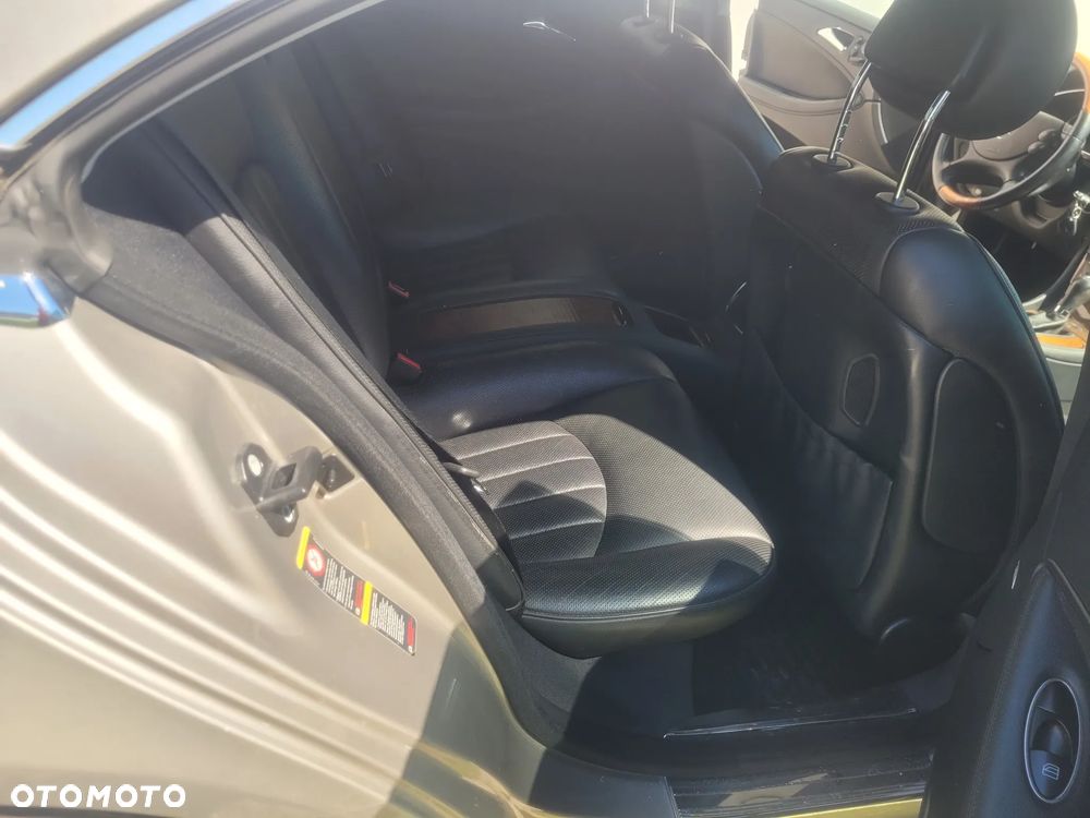 Mercedes-Benz CLS 500 - 28