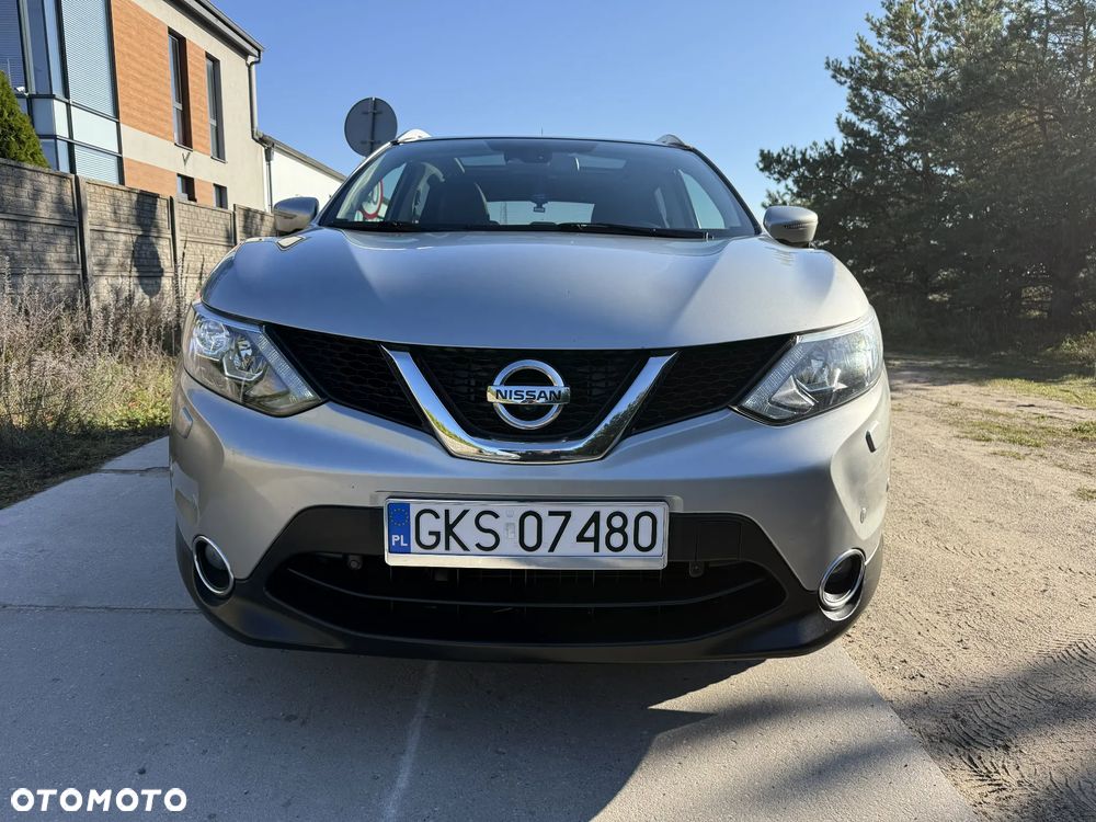 Nissan Qashqai 1.6 dCi 4x4 Tekna - 3