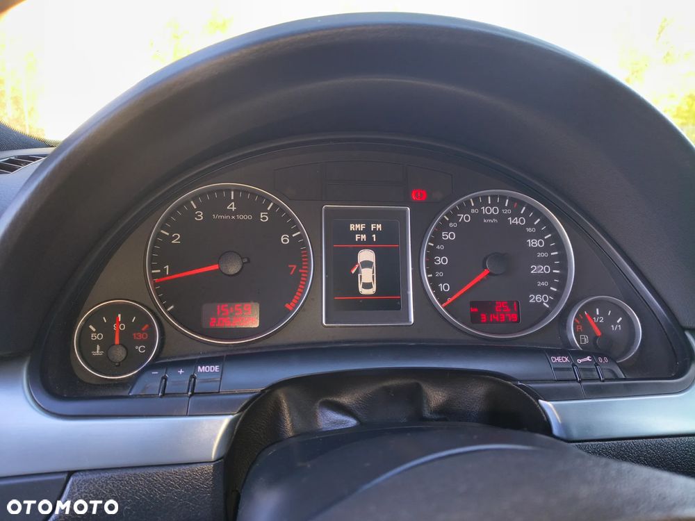 Audi A4 Avant - 6