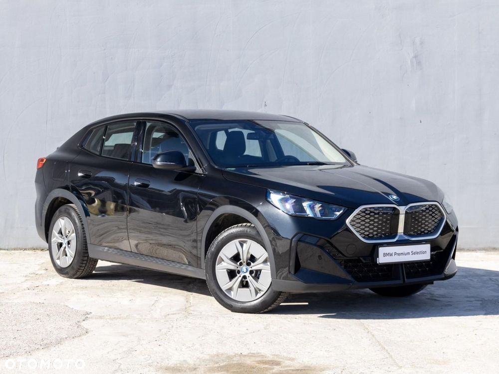 BMW iX2 - 3