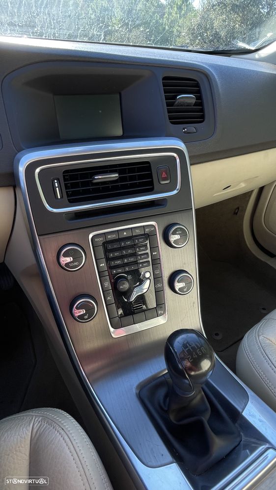 Volvo S60 2.0 D3 Momentum - 13