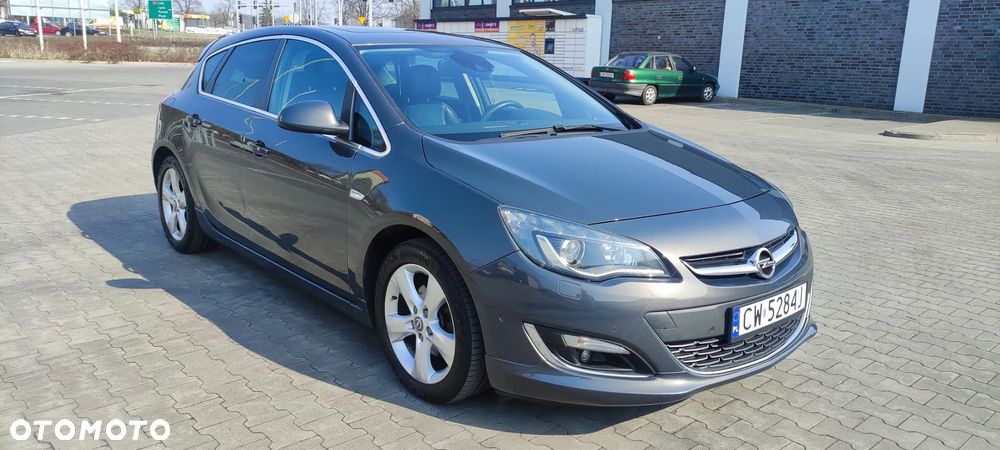 Opel Astra 2.0 CDTI Exklusiv - 12