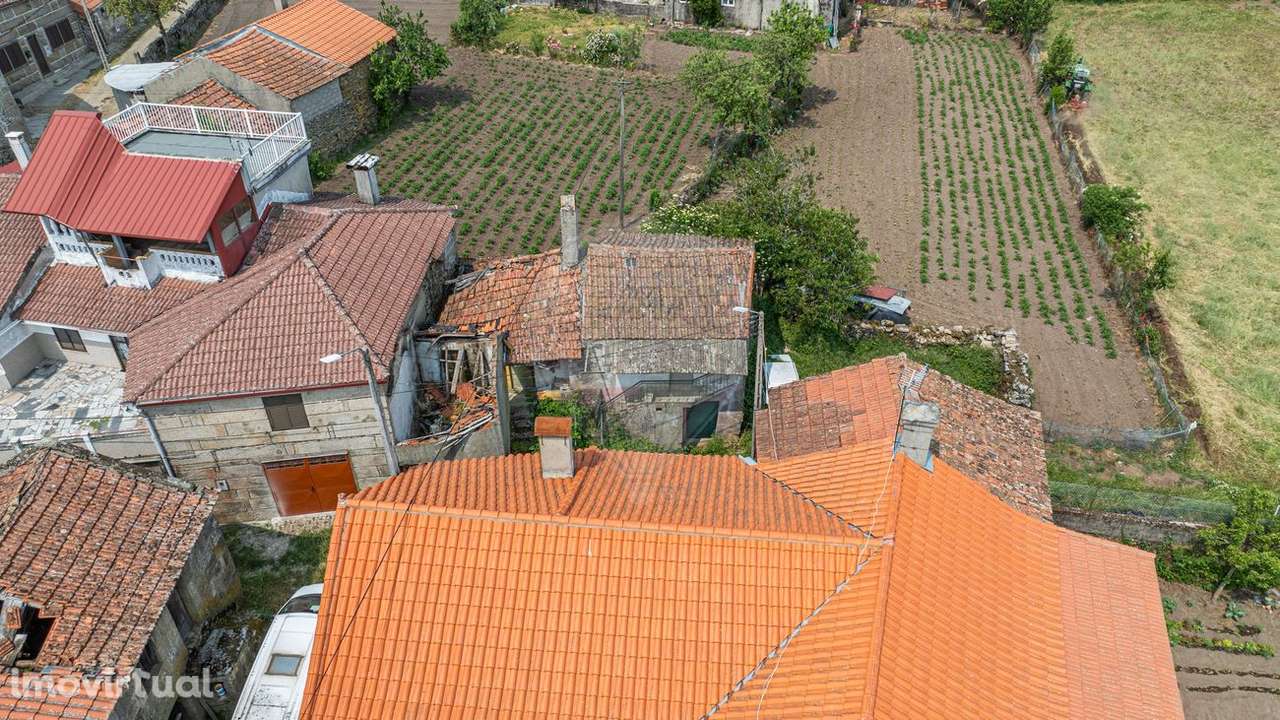 Moradia T2 para venda - Grande imagem: 2/19