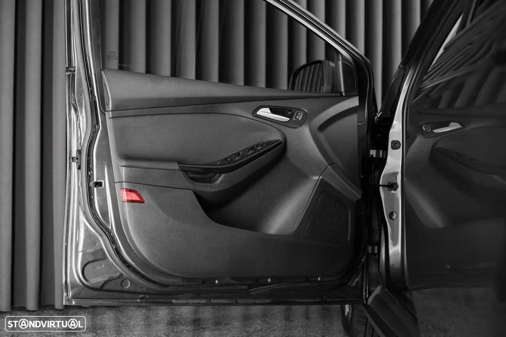 Ford Focus - 22