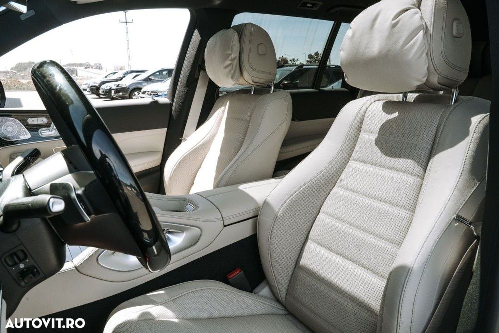 Mercedes-Benz GLS - 11