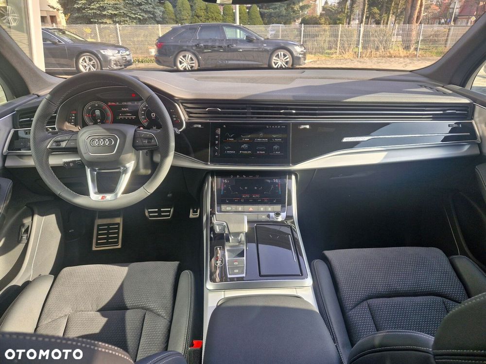 Audi Q7 - 11
