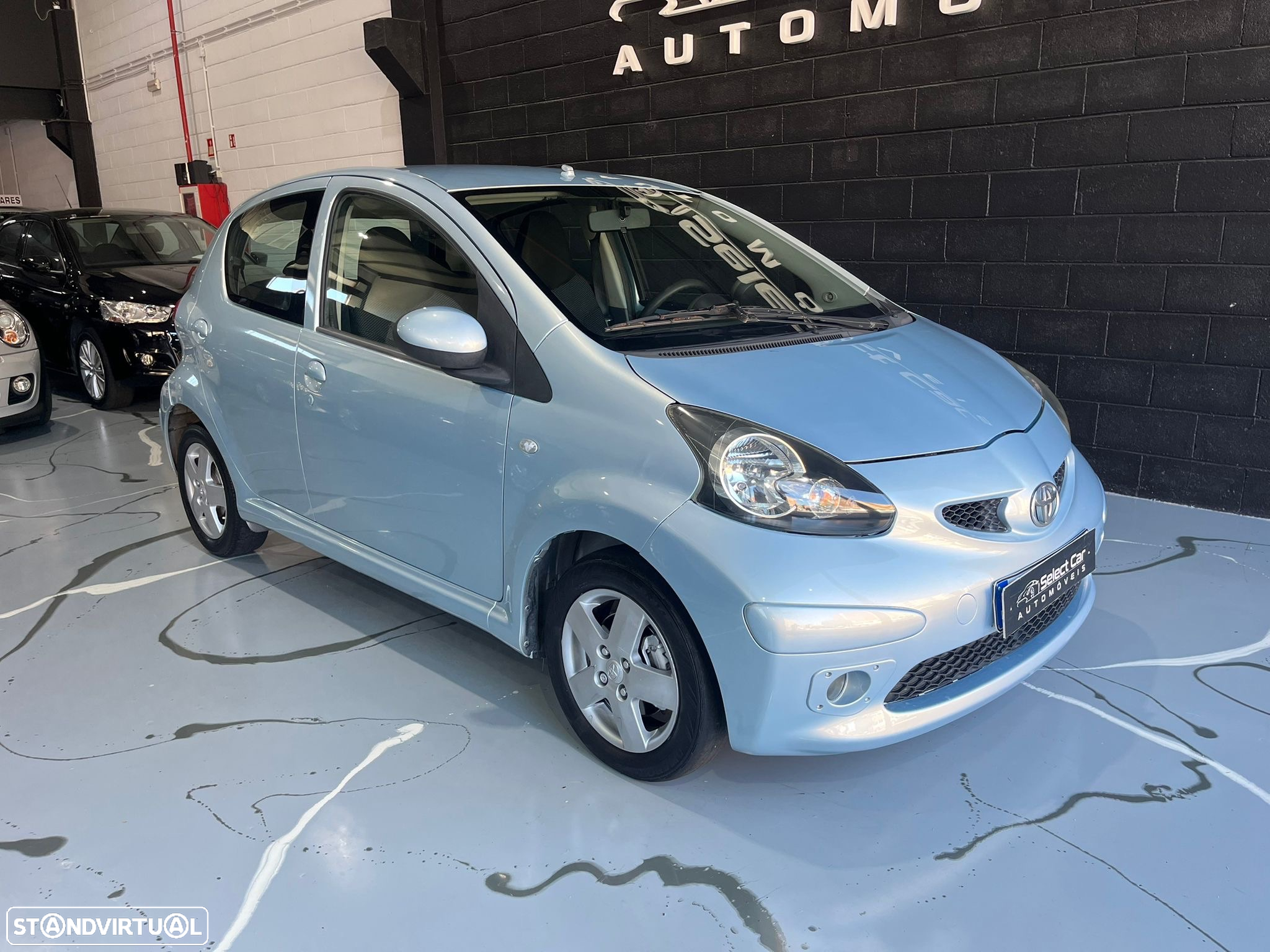 Toyota Aygo 1.0 Blue Edition - 4