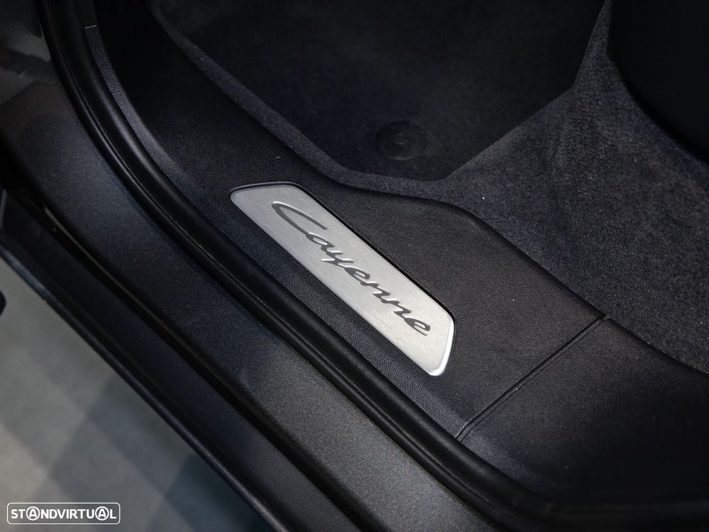 Porsche Cayenne E-Hybrid - 32
