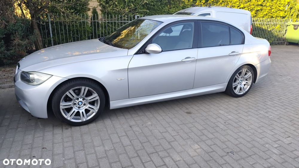 BMW Seria 3 320i - 1