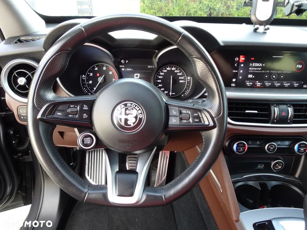 Alfa Romeo Stelvio 2.0 Turbo Sprint Q4 - 25