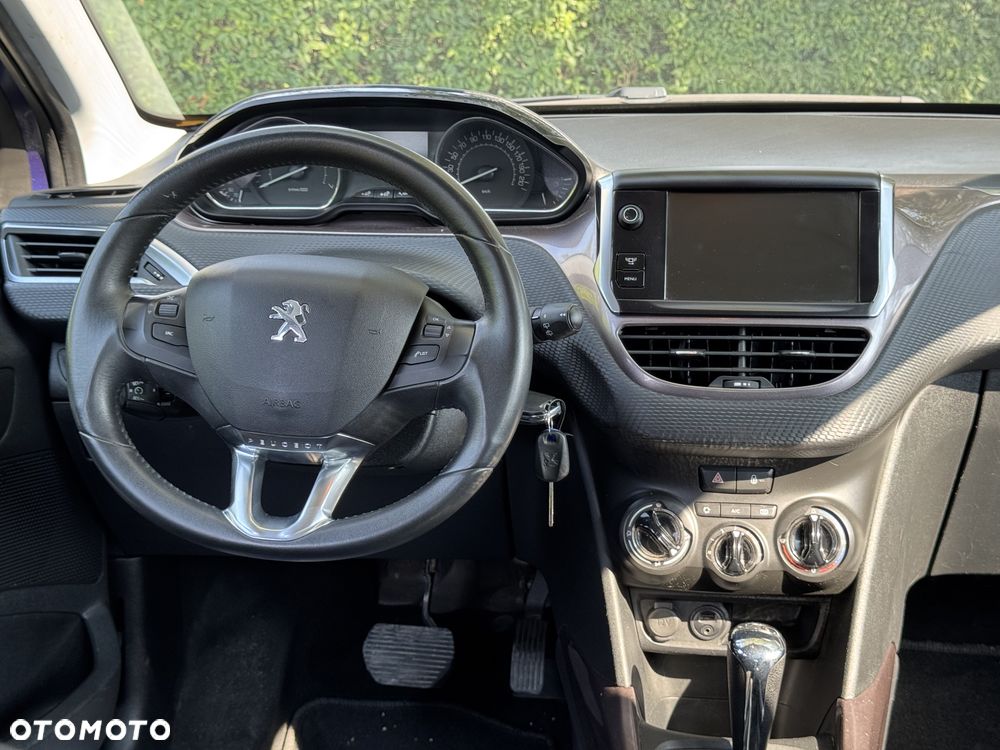 Peugeot 2008 - 16