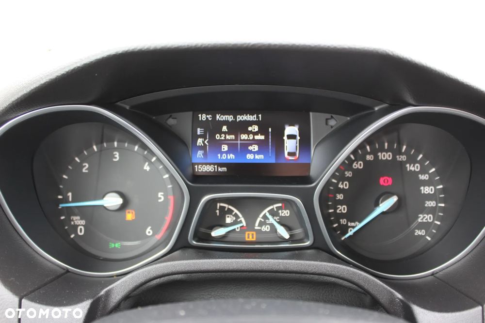 Ford Focus - 23