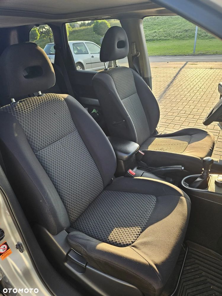 Nissan X-Trail 2.0 dCi SE - 9