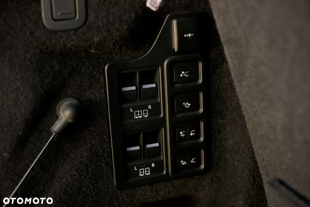 Land Rover Discovery D250 HSE - 19