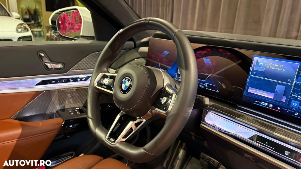 BMW Seria 7 740d xDrive - 37