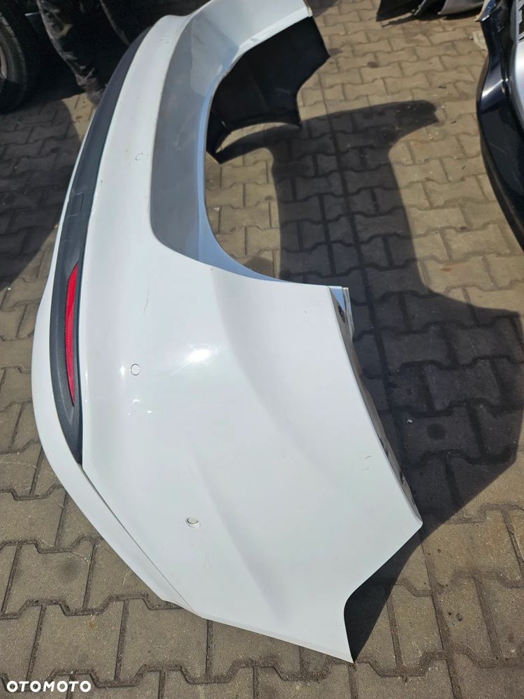 Ford Mondeo MK5 zderzak tył tylny  HB - 3