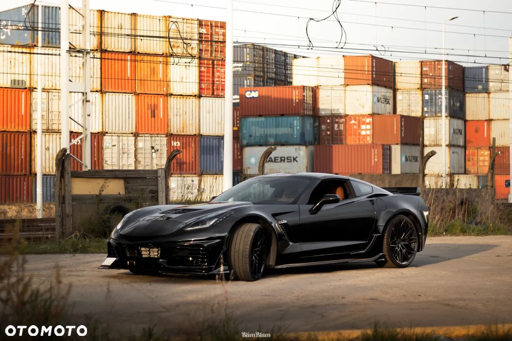 Chevrolet Corvette - 5