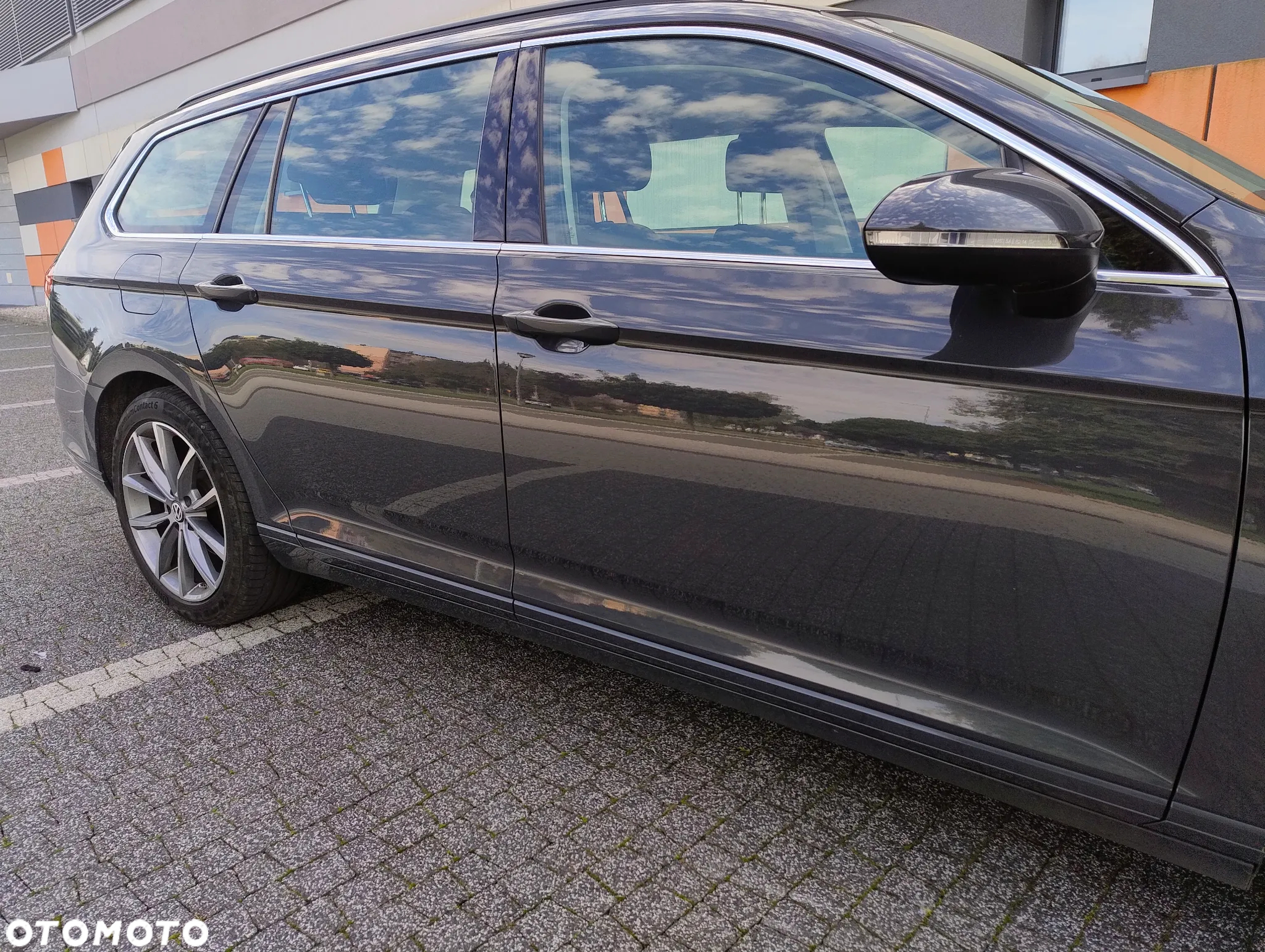 Volkswagen Passat Variant 2.0 TDI (BlueMotion Technology) Trendline - 34