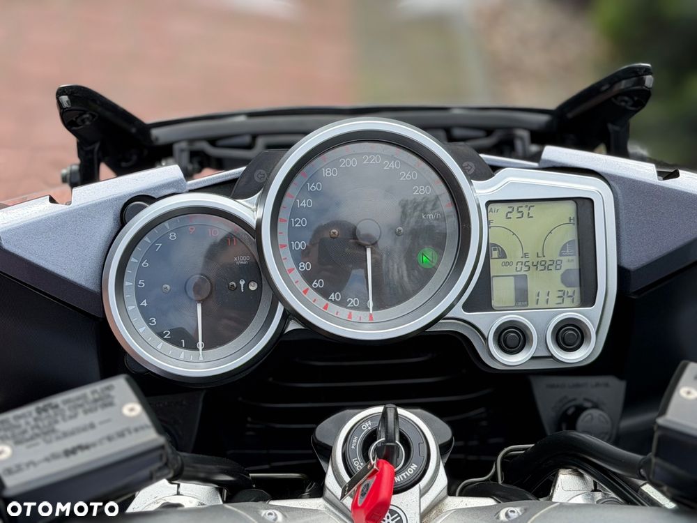 Yamaha FJR - 25