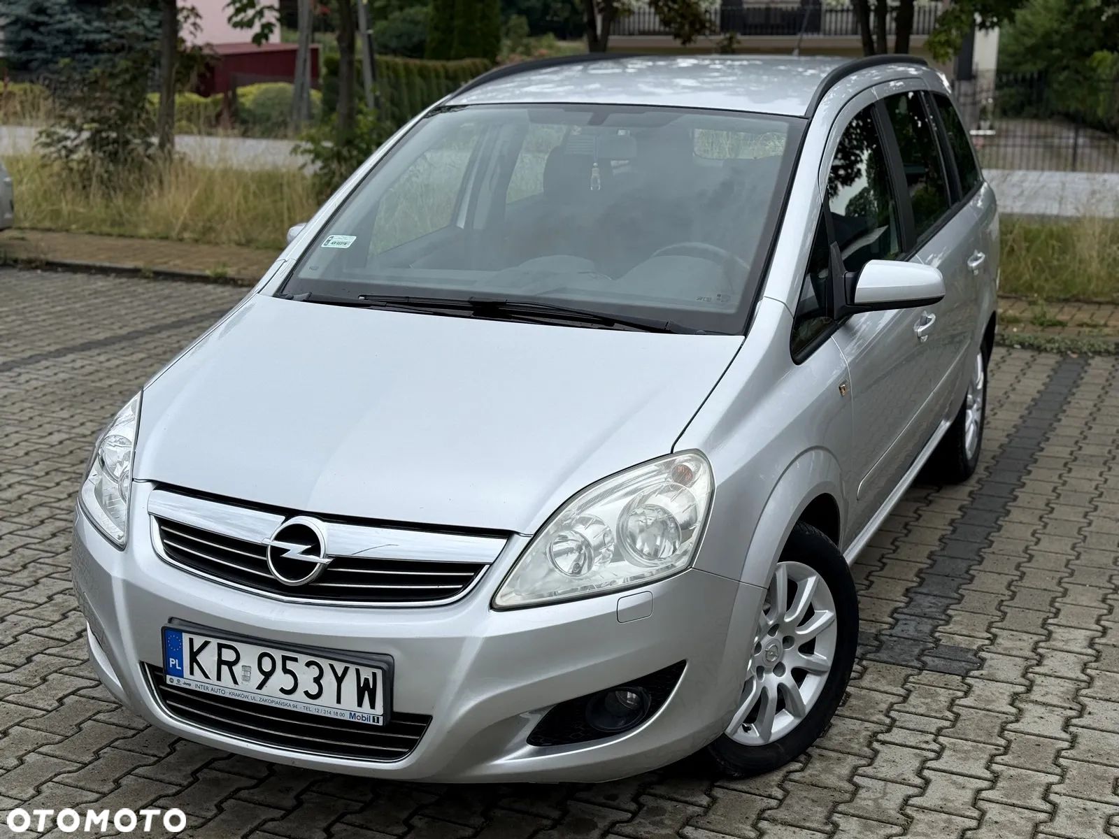 Opel Zafira 1.8 Cosmo - 1