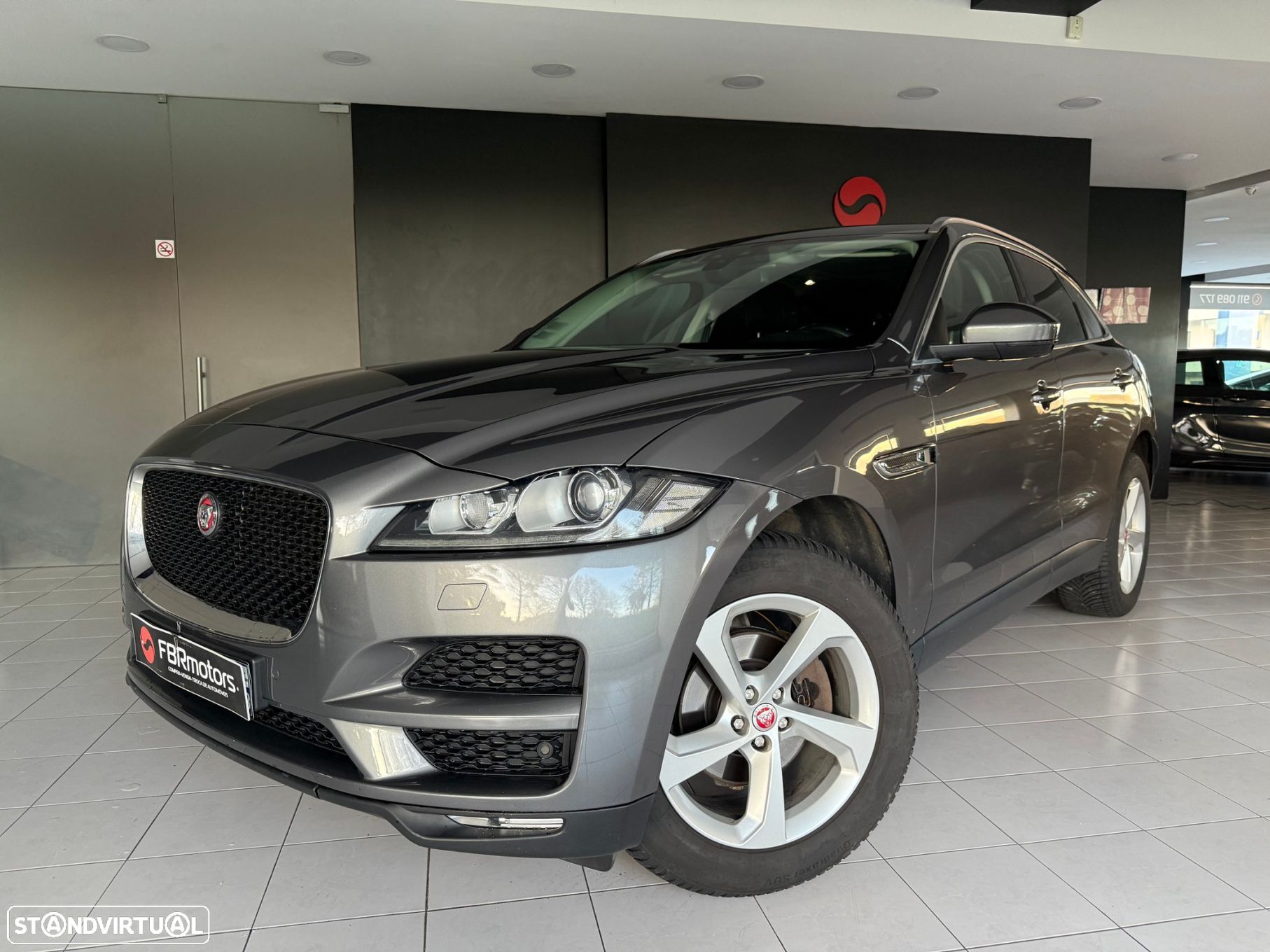 Jaguar F-Pace 20d AWD Aut. R-Sport - 1