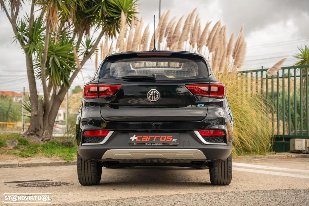 MG ZS Luxury - 5
