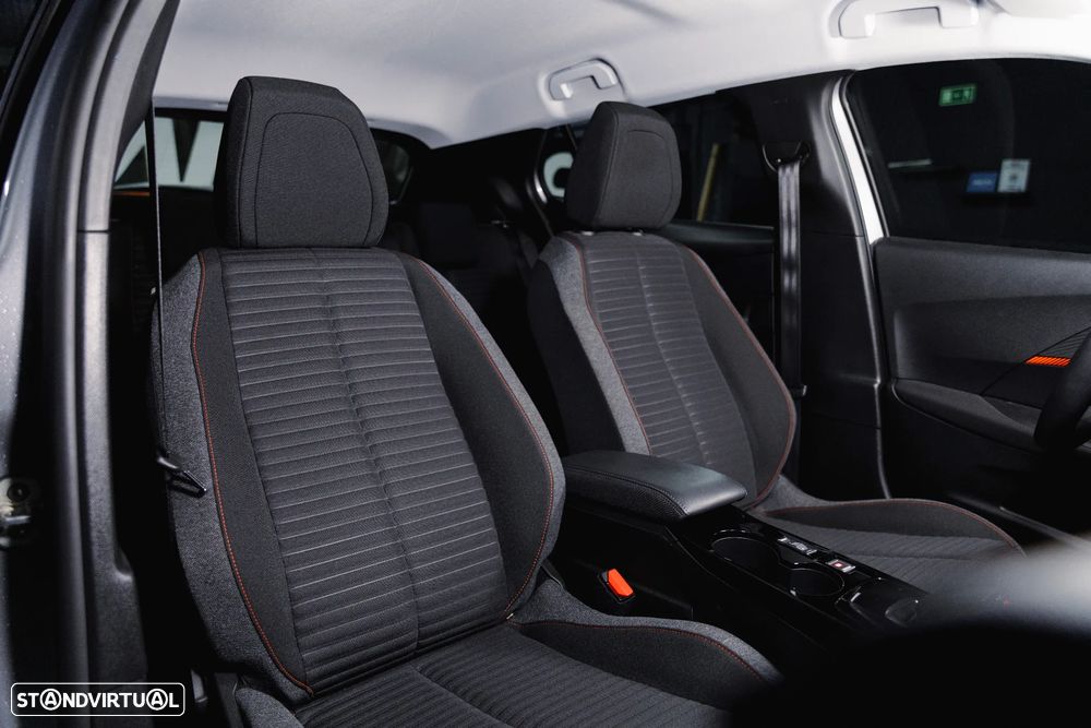Peugeot e-2008 50 kWh Active Pack - 10