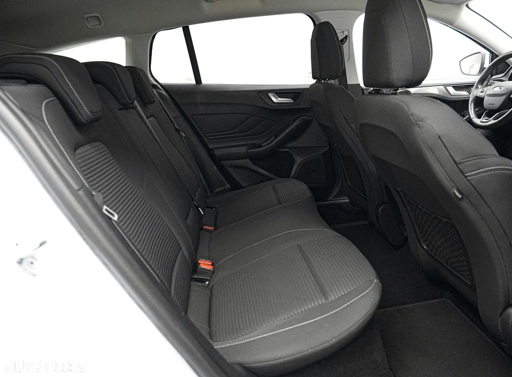 Ford Focus 2.0 EcoBlue Titanium Business - 17