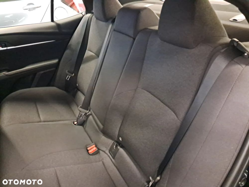 Toyota Camry 2.5 Hybrid Dynamic Force Comfort e-CVT - 27