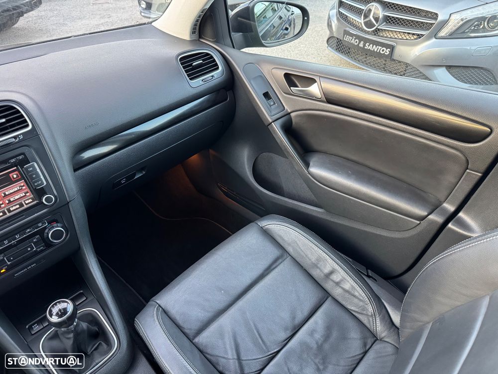VW Golf 2.0 TDi Confortline - 17