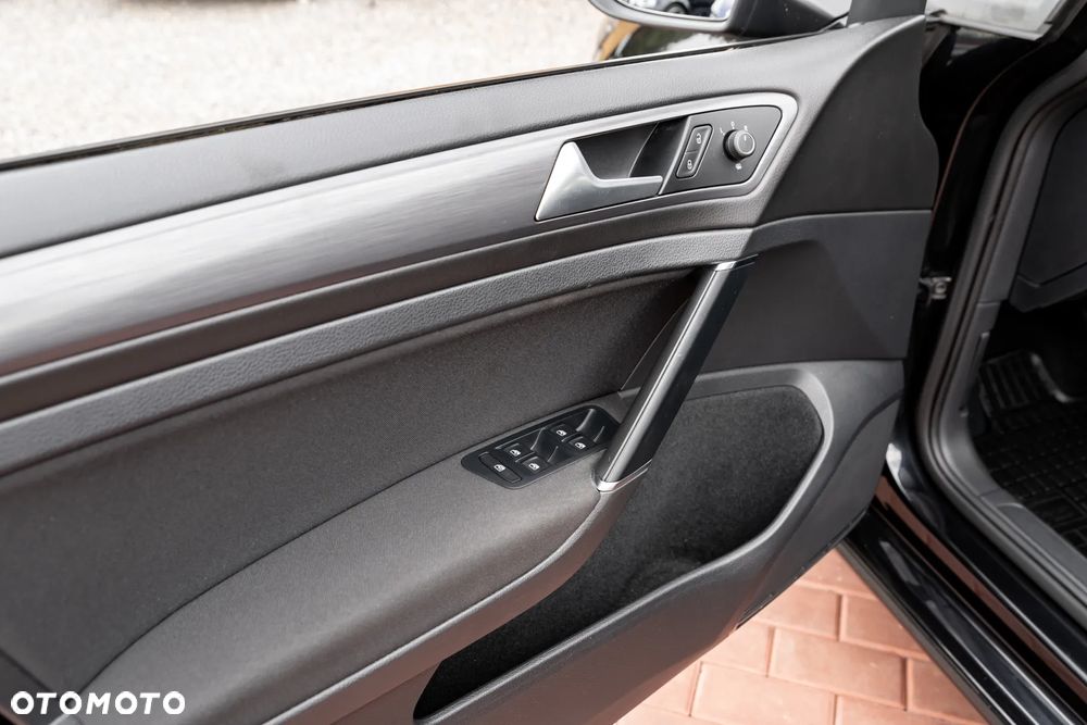 Volkswagen Golf Variant 1.4 TSI (BlueMotion Technology) DSG Comfortline - 16