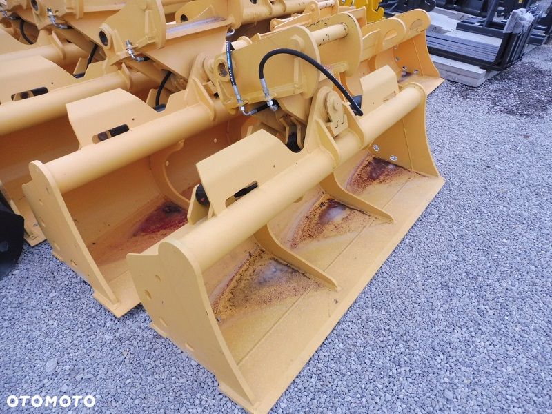 Łyżka skarpowa hydrauliczna NOWA - 5