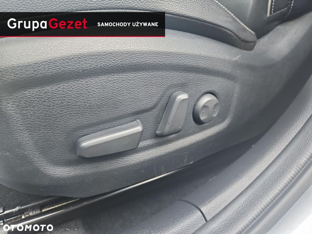 Kia XCeed - 23