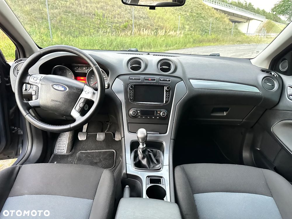 Ford Mondeo 2.0 TDCi Trend - 14