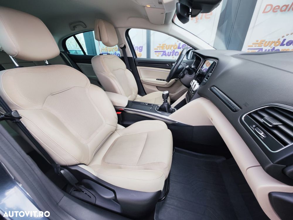 Renault Megane TCe 140 GPF Intens - 19