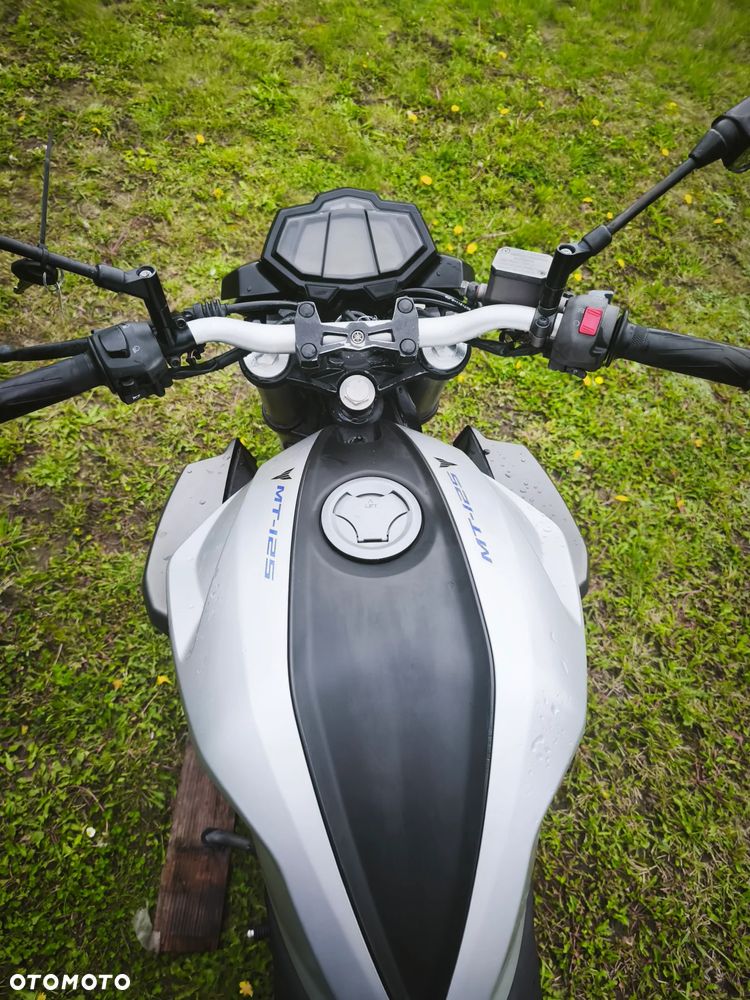 Yamaha MT - 16