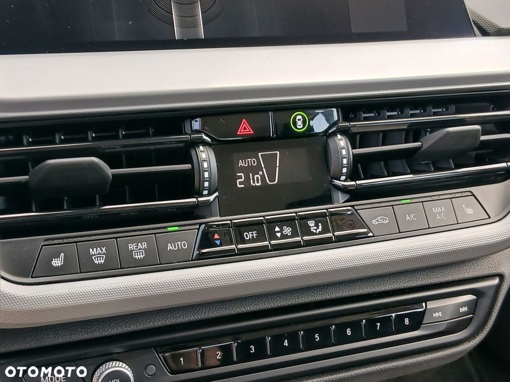 BMW Seria 1 118i - 19