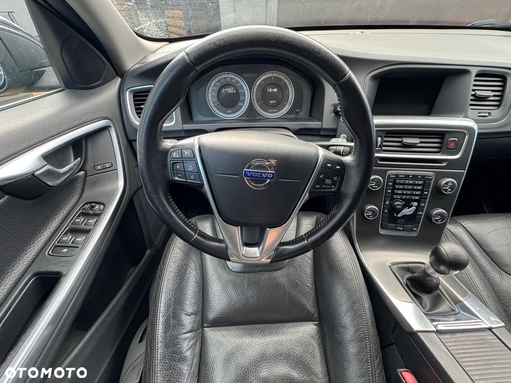 Volvo V60 D3 Momentum - 15