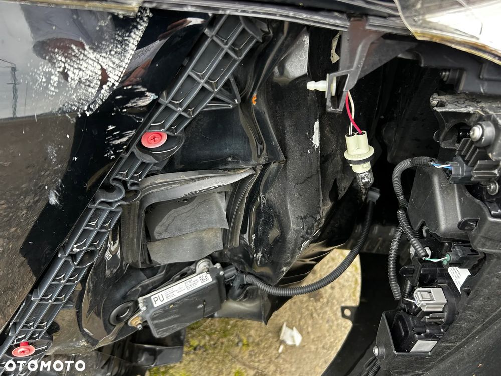 Toyota Prius Hybrid - 23