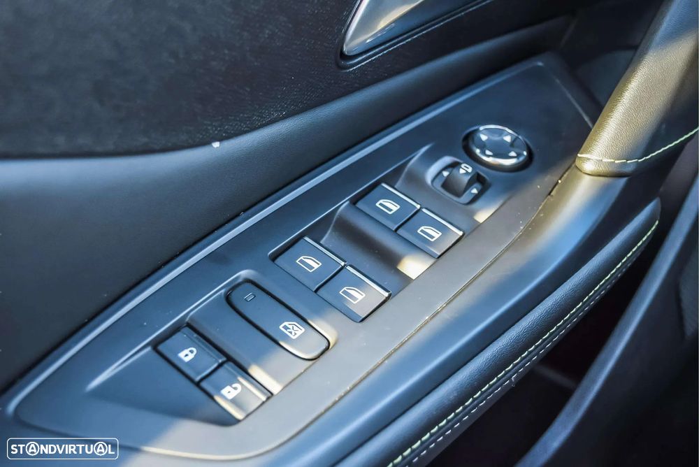 Peugeot 408 1.6 Hybrid GT e-EAT8 - 20