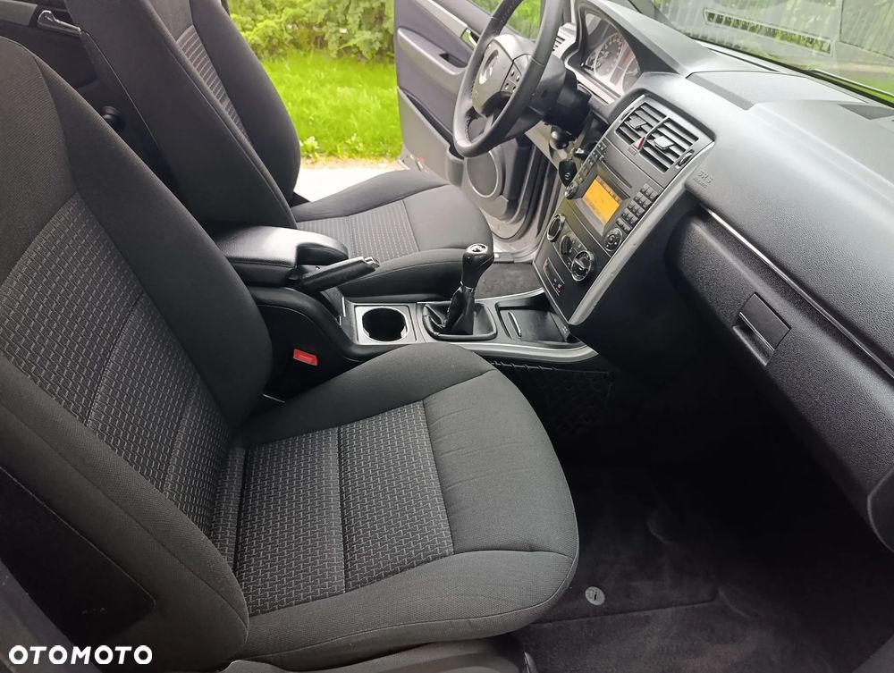 Mercedes-Benz Klasa B 160 BlueEFFICIENCY SPORT EDITION - 10