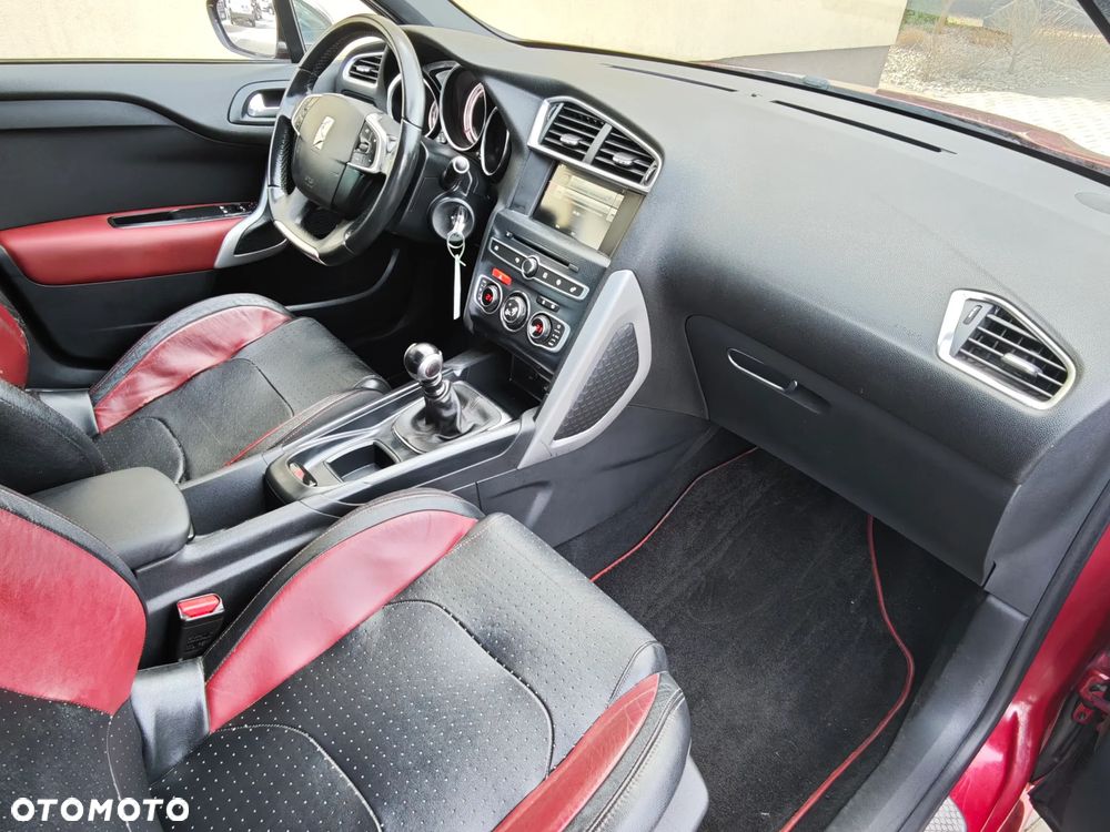 Citroën DS4 BlueHDi 150 S&S SoChic - 31