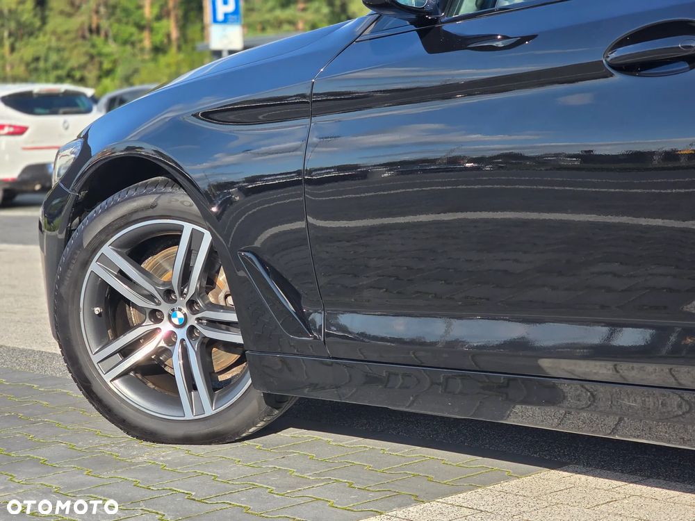 BMW Seria 5 520i GPF M Sport sport - 13