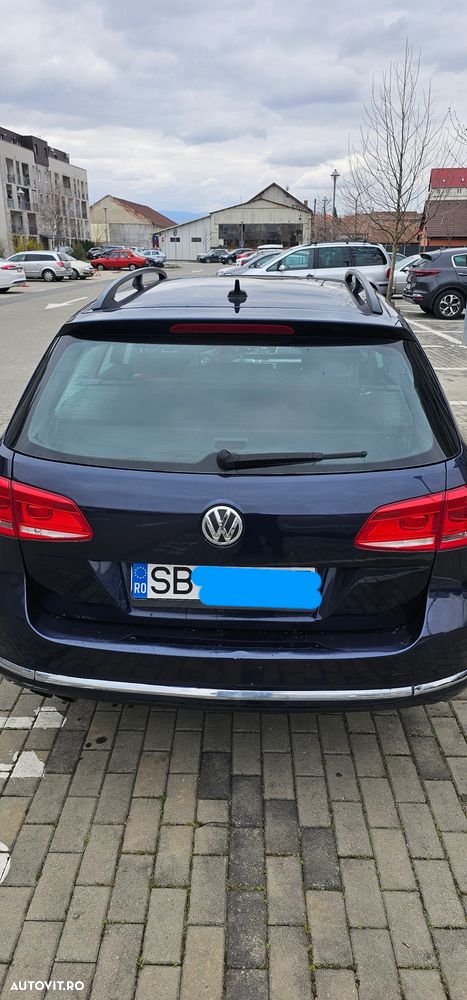 Volkswagen Passat 2.0 TDI Blue TDI Comfortline - 5