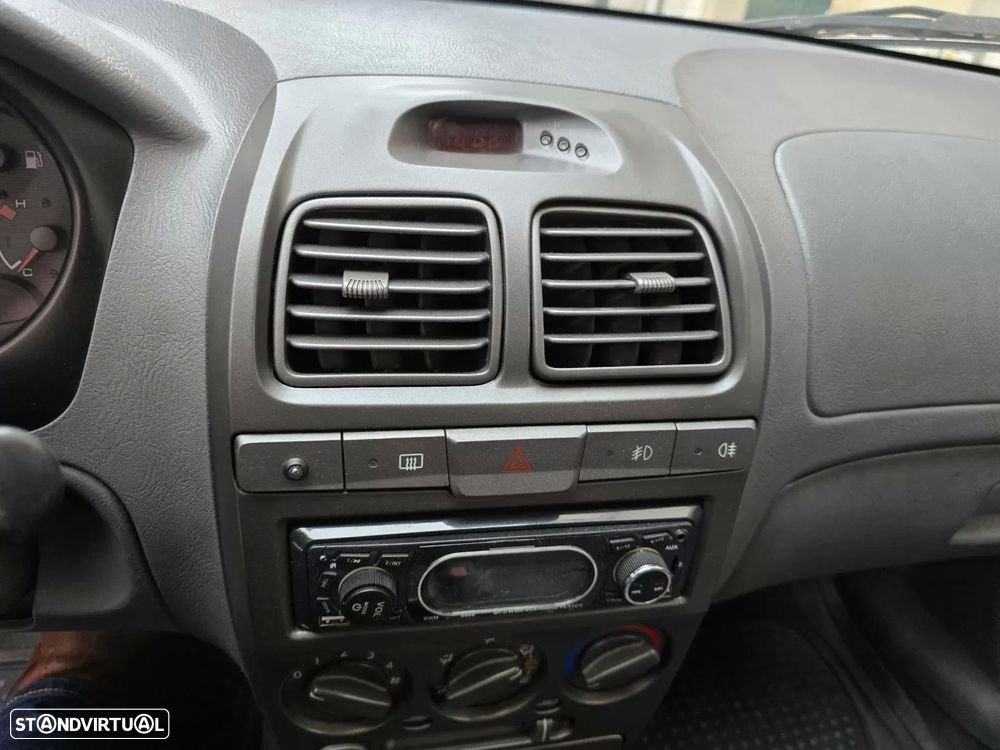 Hyundai Accent 1.3 Prestige - 13