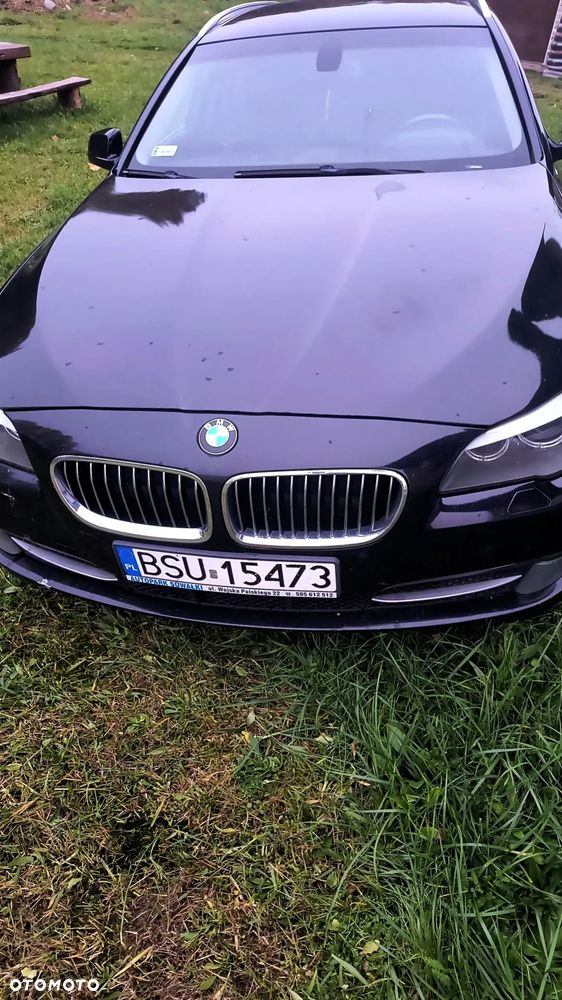 BMW Seria 5 525d xDrive - 9
