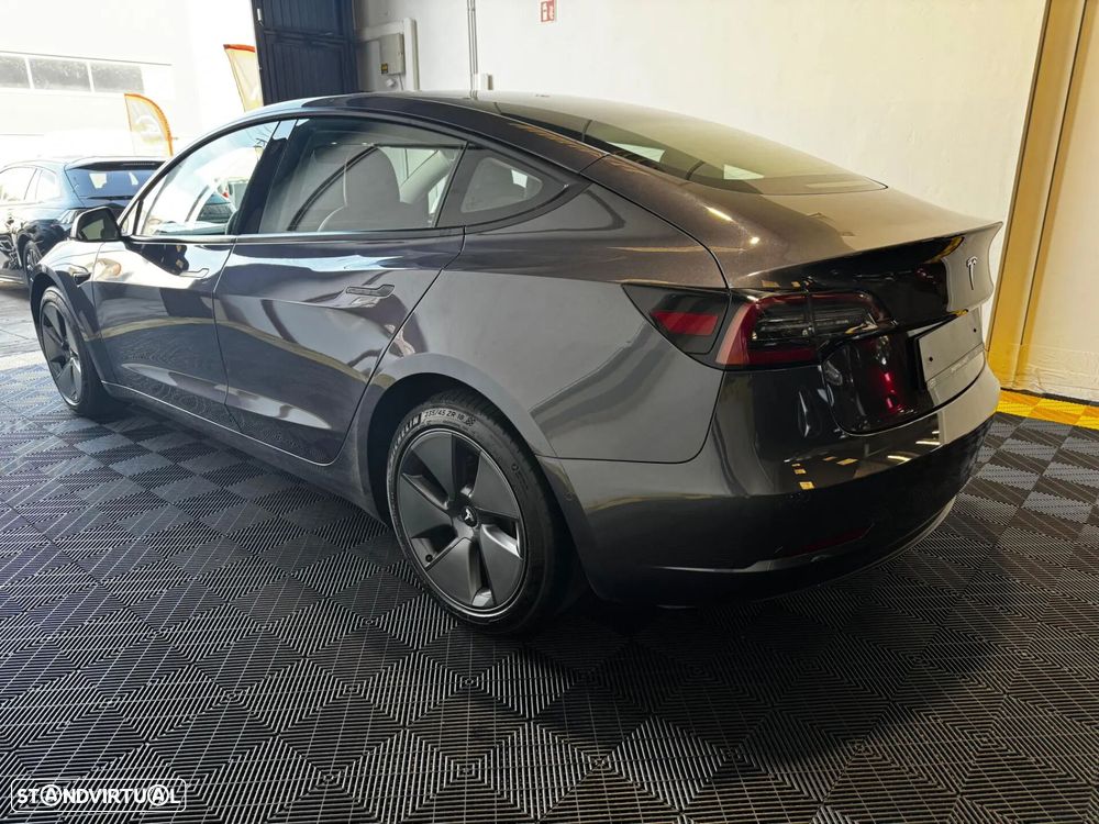 Tesla Model 3 Tração Traseira - 40