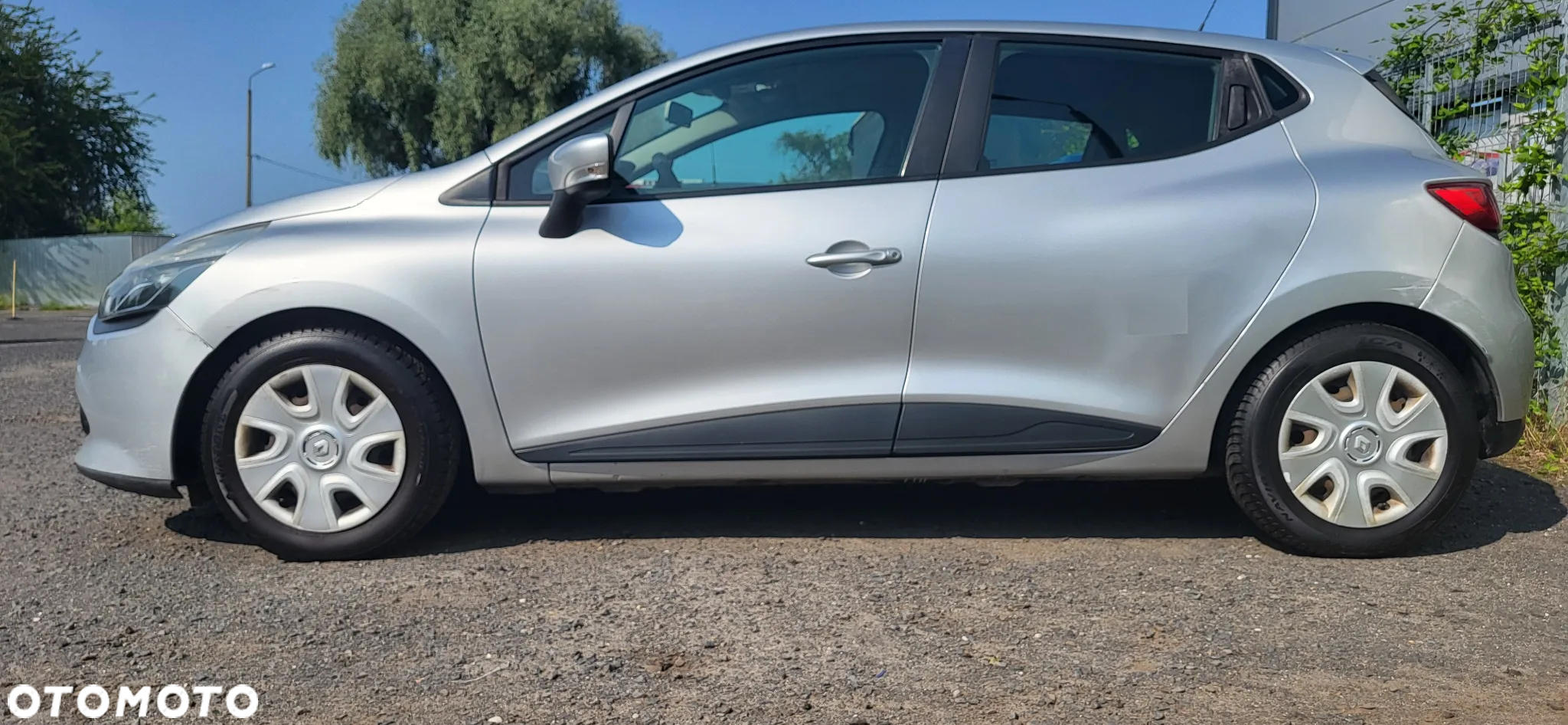 Renault Clio - 9