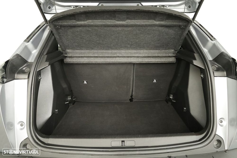 Peugeot 2008 1.2 PureTech Allure - 22